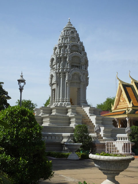 Sanctuaire dédié à la fille du Roi Sihanouk © Doré.Elisa