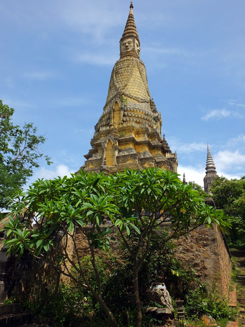 Wat Mak Proum - Udong © Doré Elisa