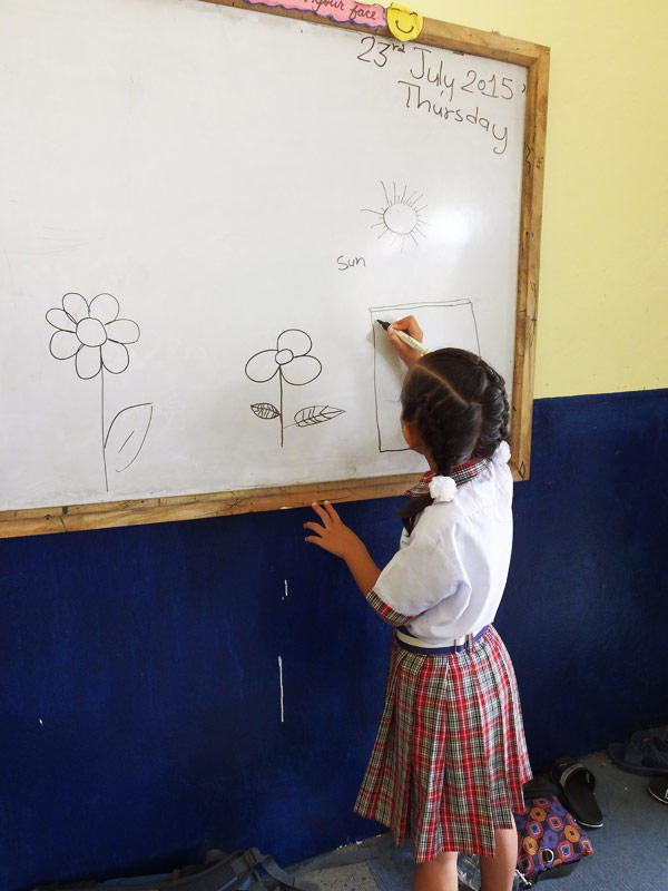 Classe (7- 8 ans)- Katmandu Satpragya School - Népal 2015 © Doré. Elisa
