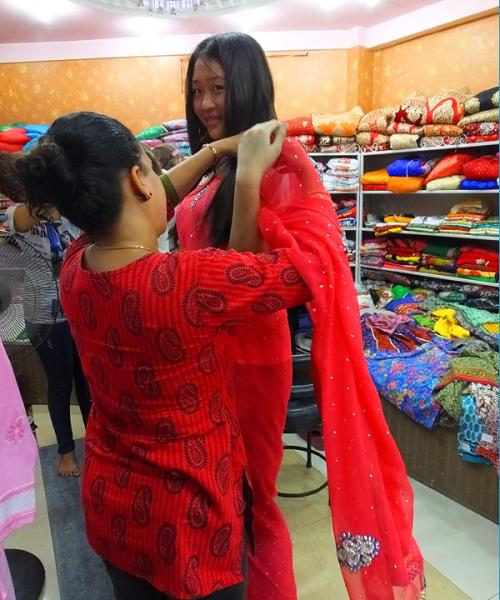 Shopping Sari - Népal 2015 © Doré. Elisa